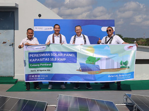 Teruskan Inovasi Berkelanjutan: FIFGROUP Resmikan Solar Panel ke-25 di Pontianak 1